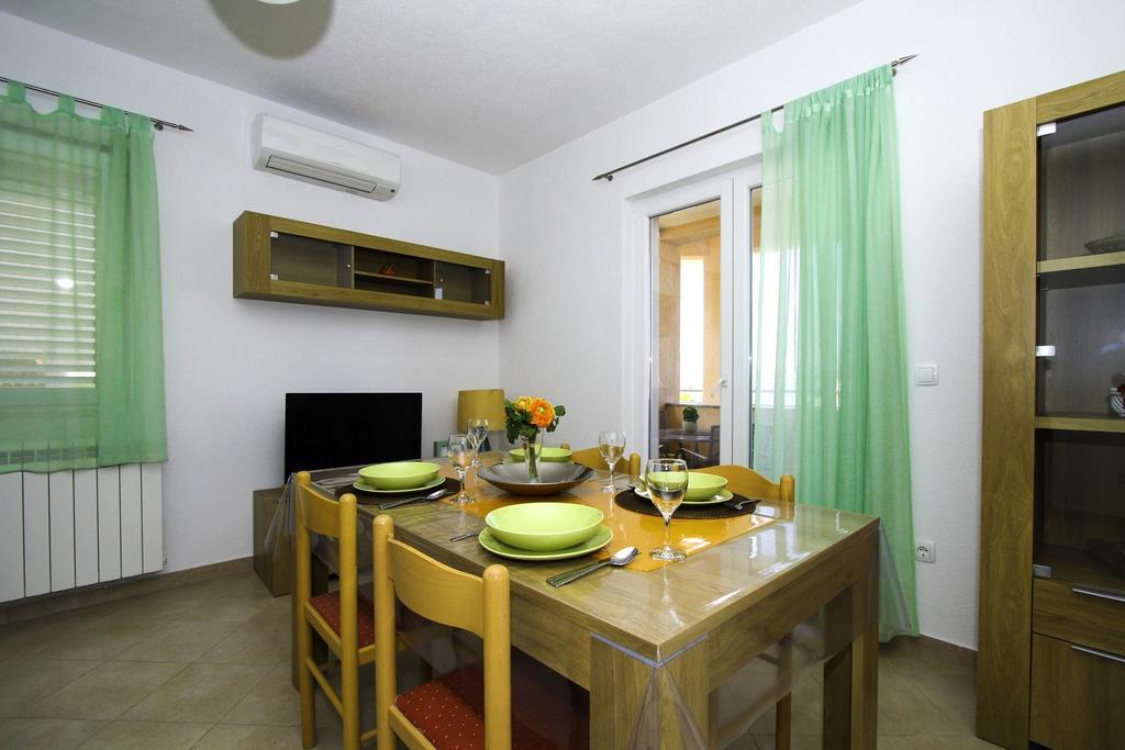 Apartments Zlatka Trogir Zimmer foto